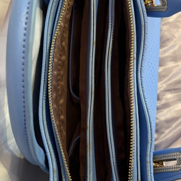 Classic Light Blue Purse with Silver Accents - Picture 8 of 8